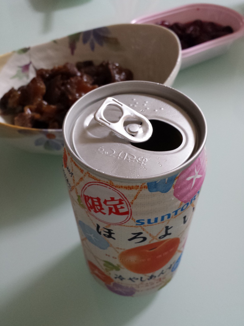 ��l�̎��ԁB�q���������Q�Ă���W���B