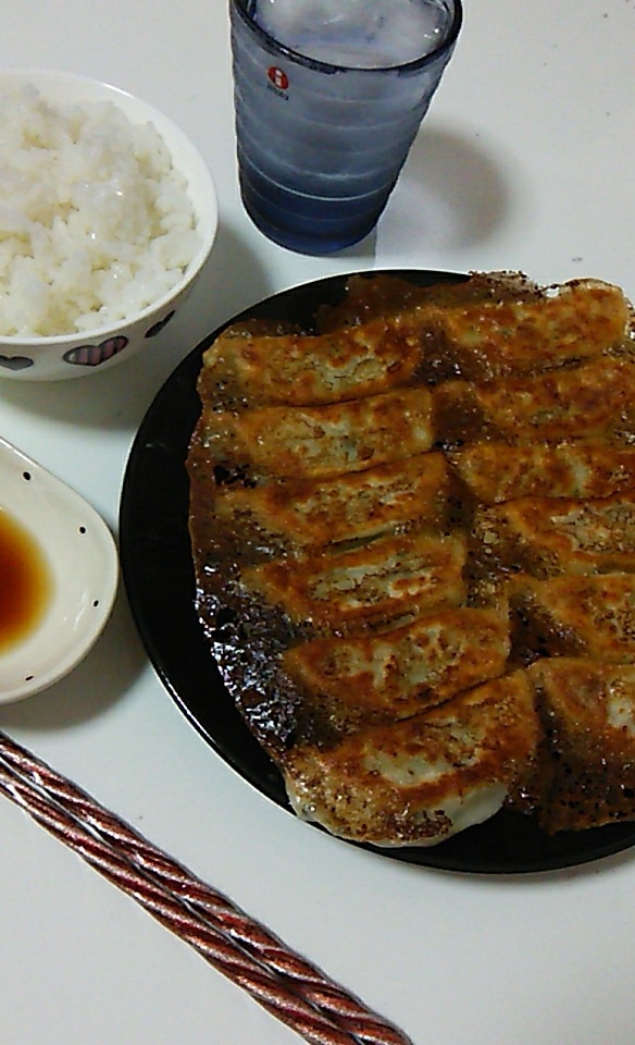 ���M���[�U
