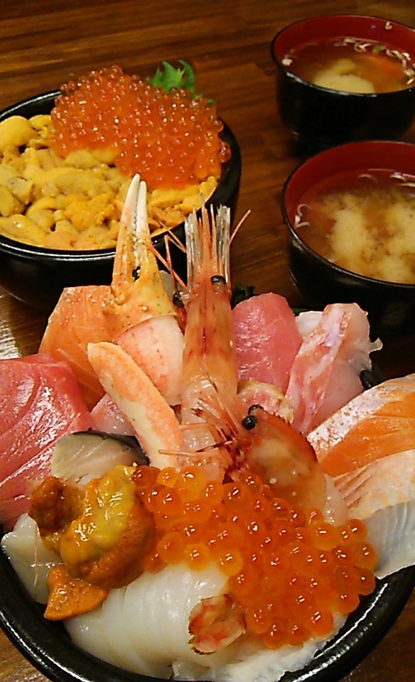 �y����������
